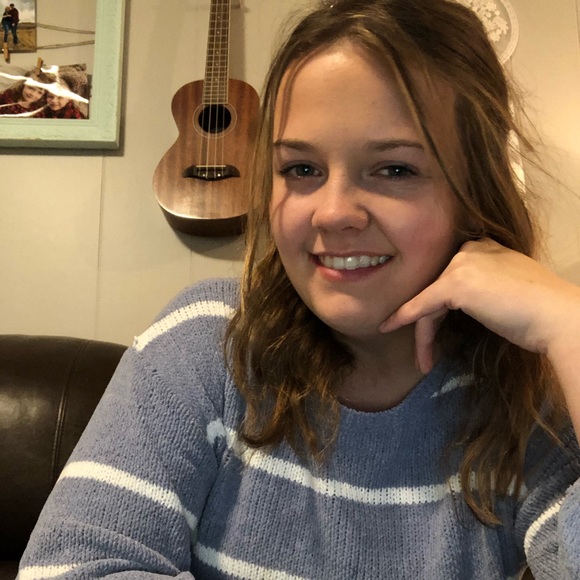 Meet your Posher, Madalyn - Picture 1 of 1